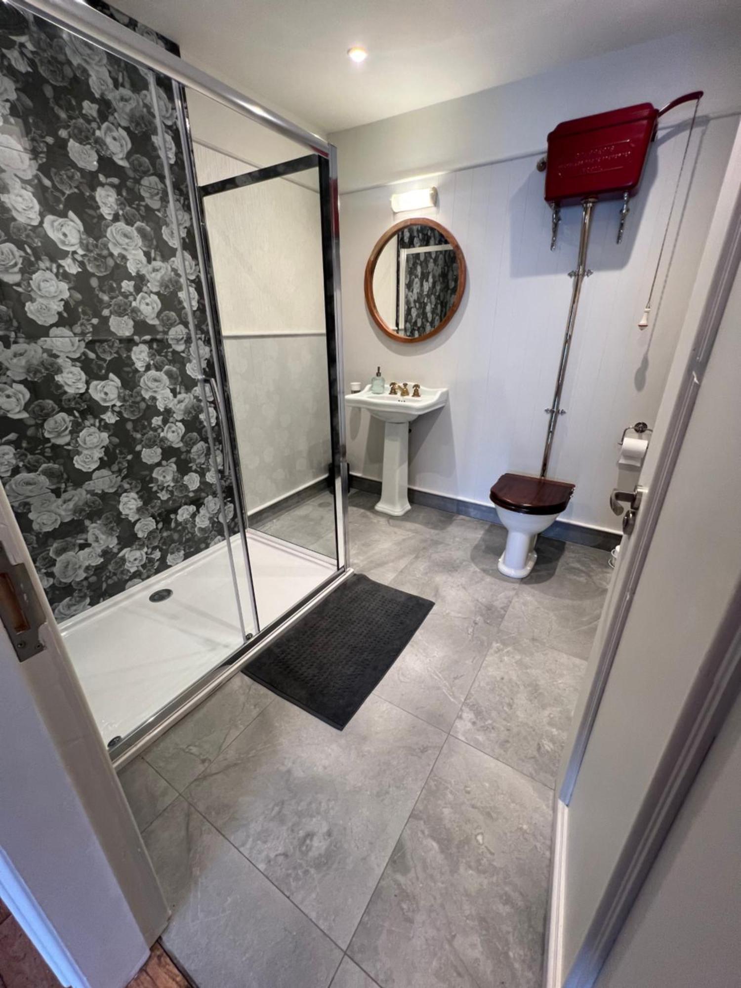 The Dundrum Inn B&B Экстерьер фото